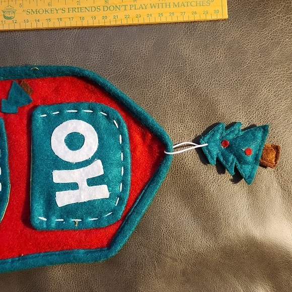 Everything Christmas Hanging Banner with bonus freestanding Reindeer - Picture 11 of 11